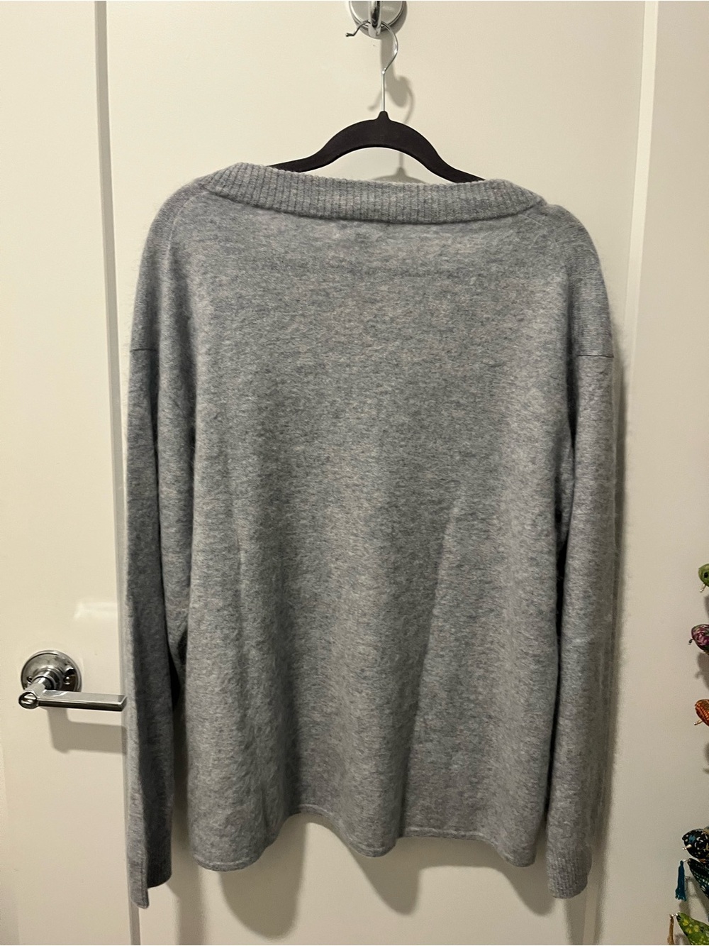 J. Crew Brushed Cashmere Relaxed Fit V-Neck, Sz M, Grey - Picture 10 of 12